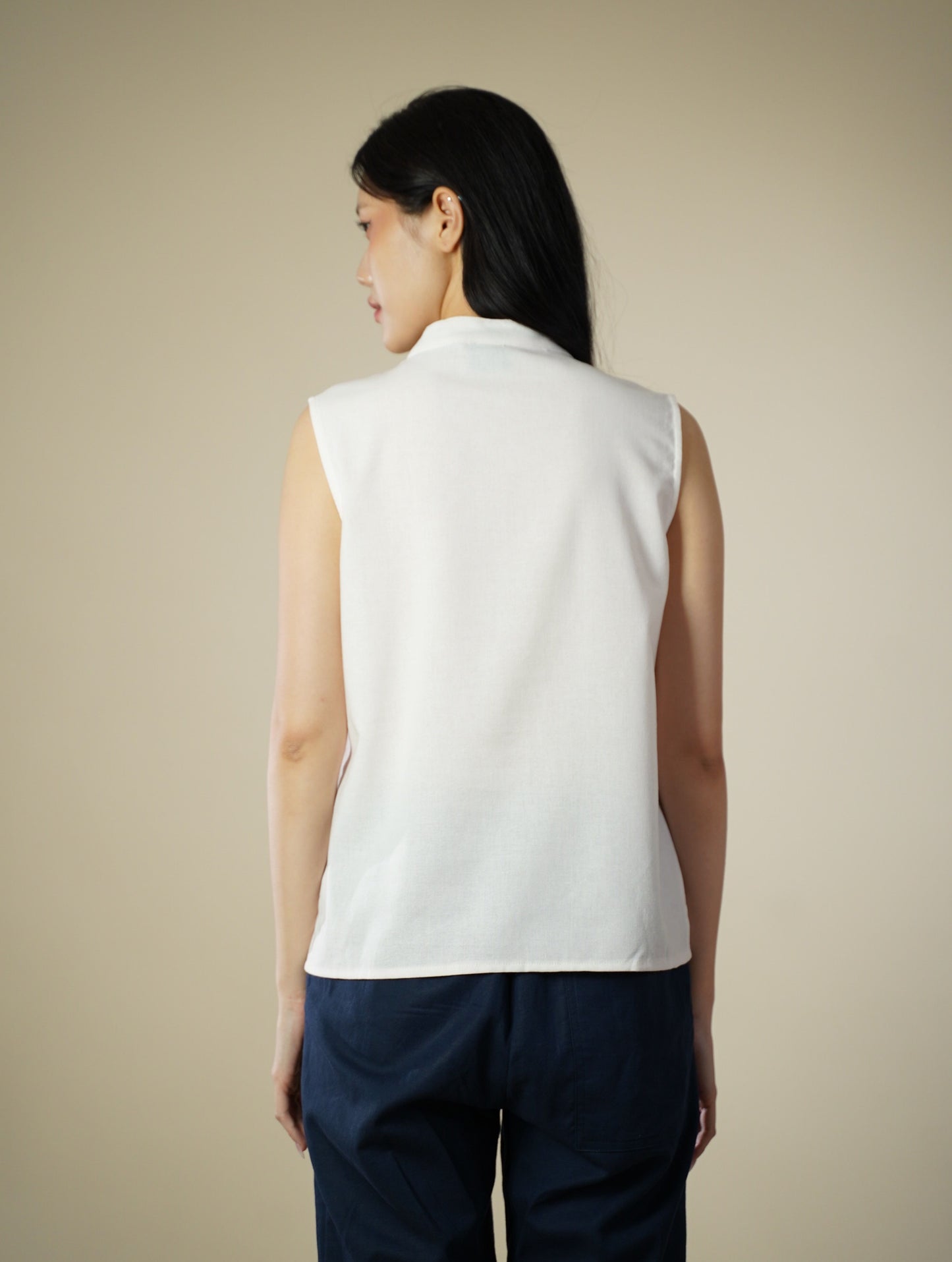 Embroidered Mandarin Collar Ribbon Sleeveless Top