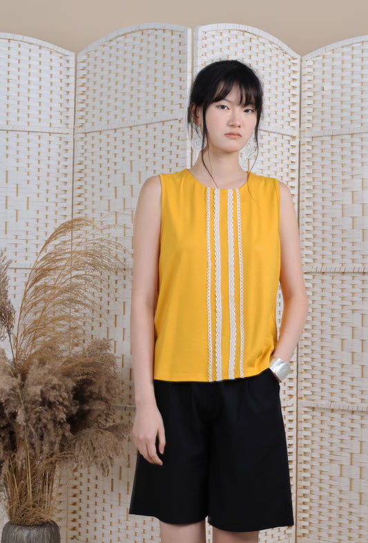 Sleeveless Top With Trims