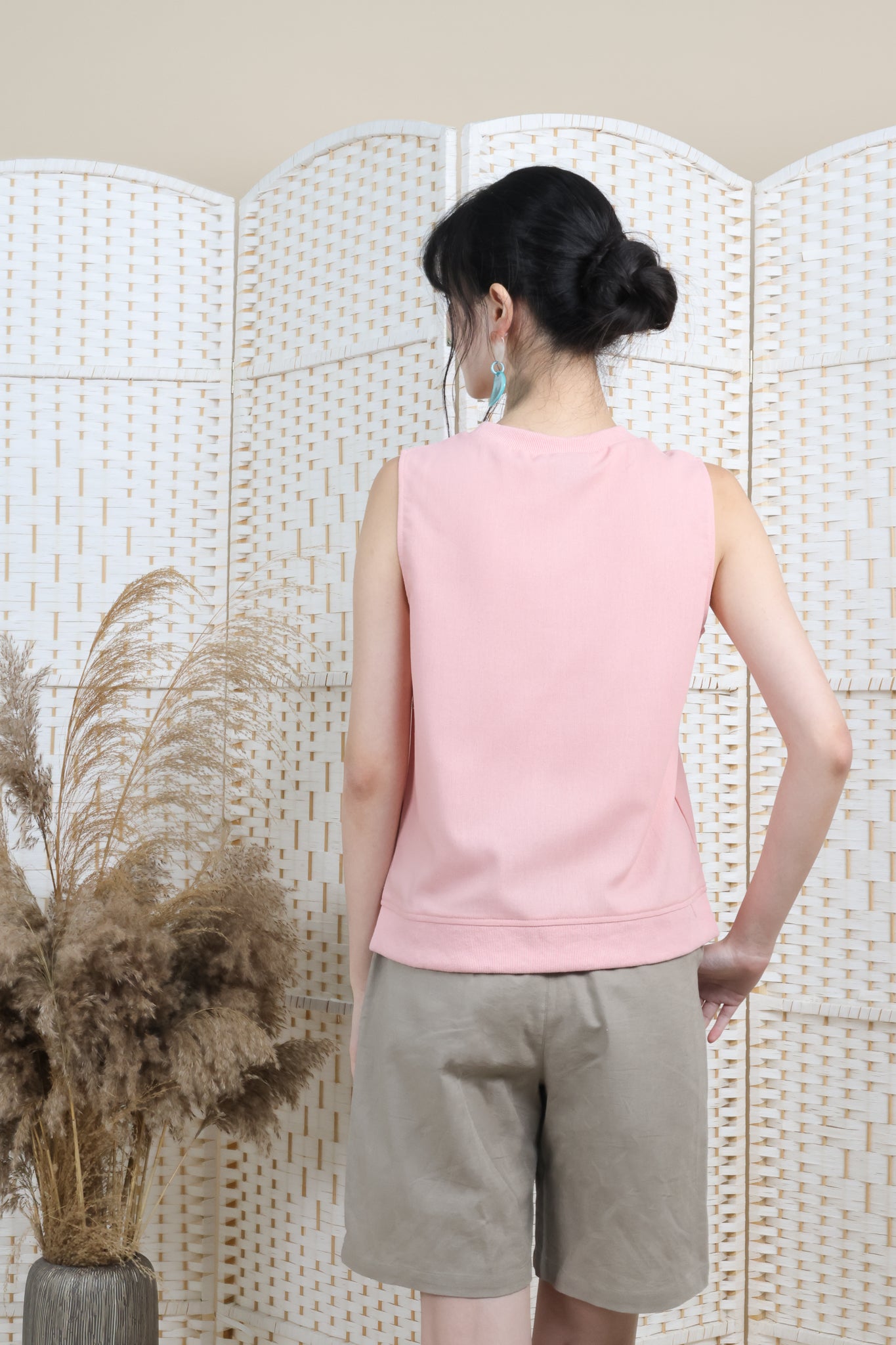 Sleeveless Top With Rib
