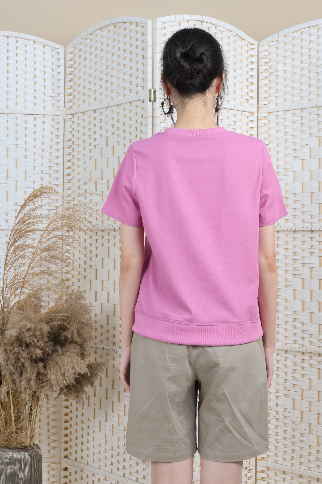 Asymmetrical Hemline Blouse With Rib