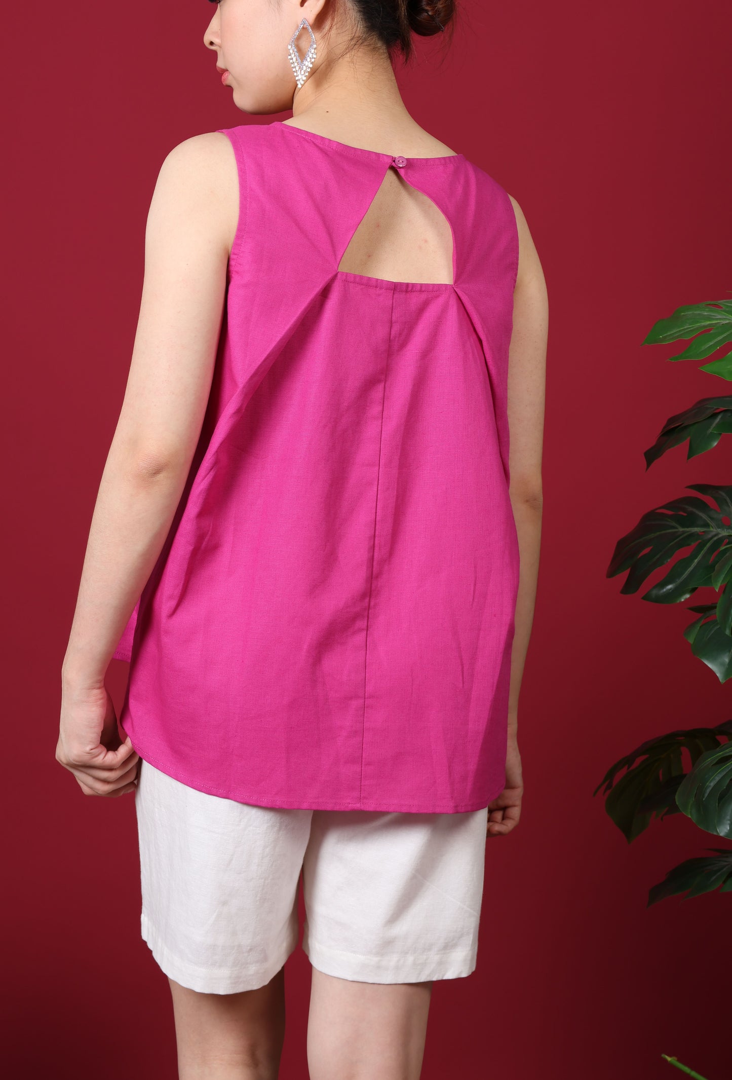 Back Pleat Cut-Out Top