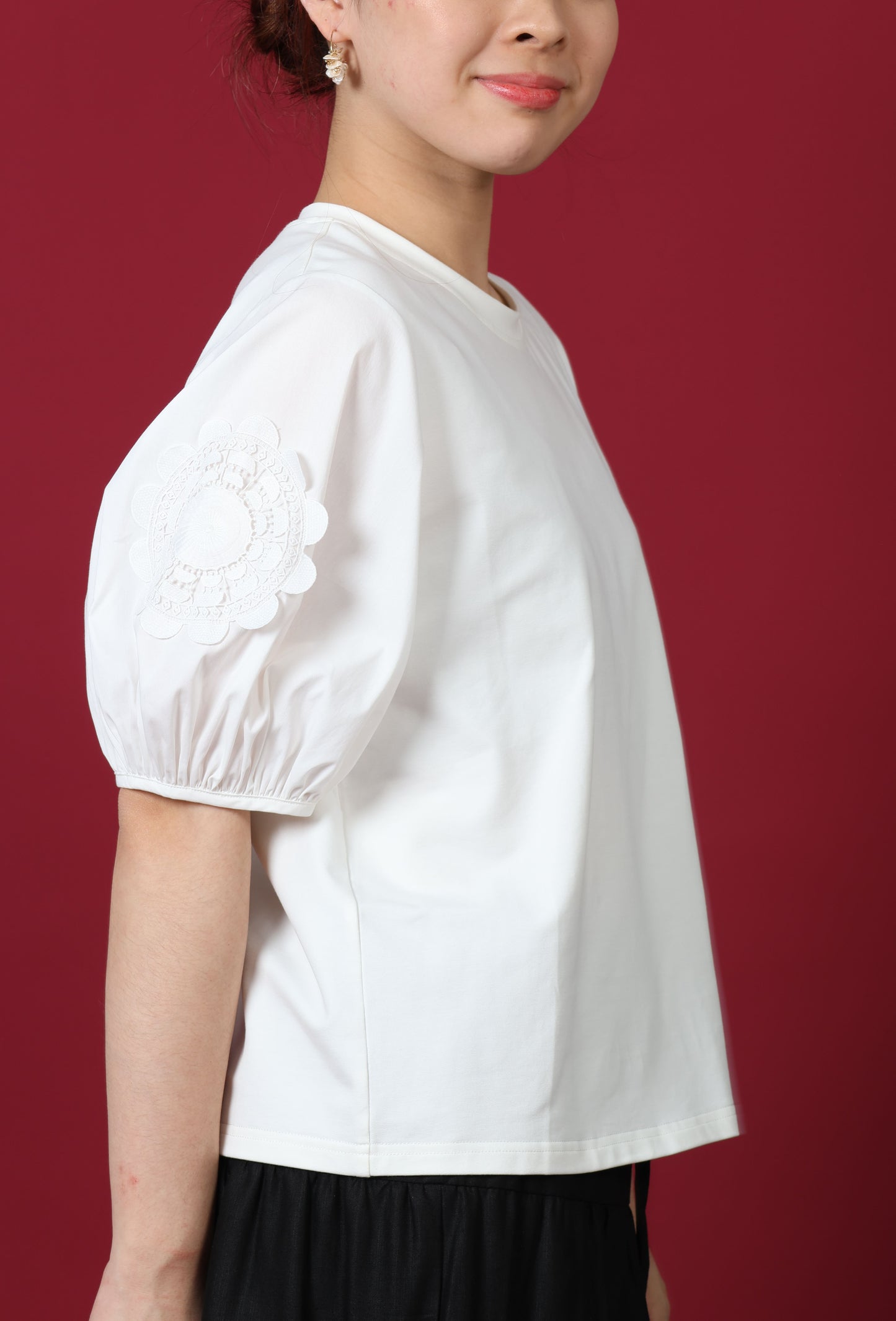 Round Neck With Patch Lace Puff Sleeve Top