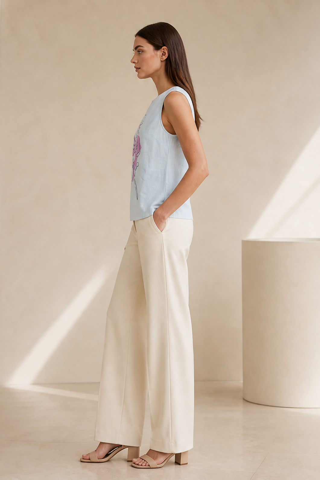 PRINTED SLEEVELESS TOP