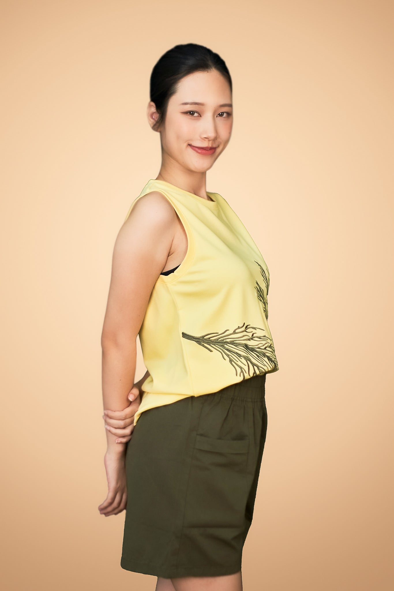 Front Pocket Short Pant