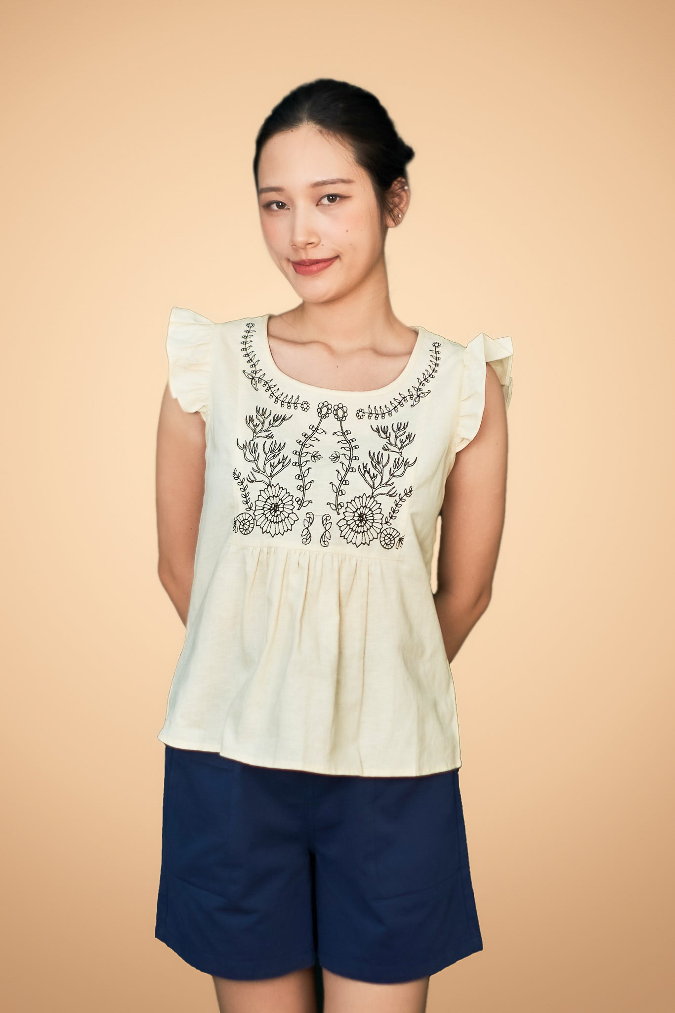 Front Pocket Short Pant