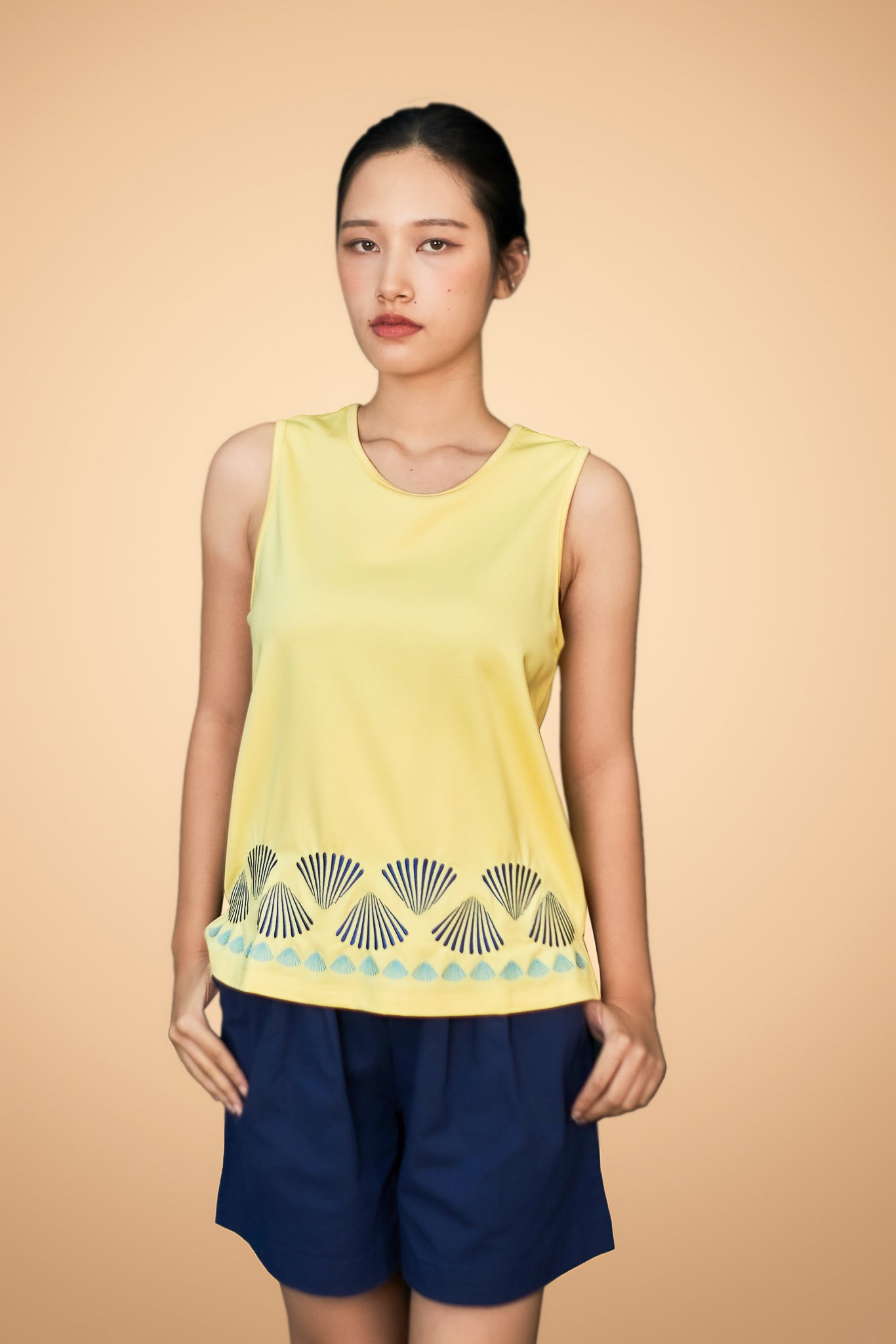 Front Side Pocket Short Pant