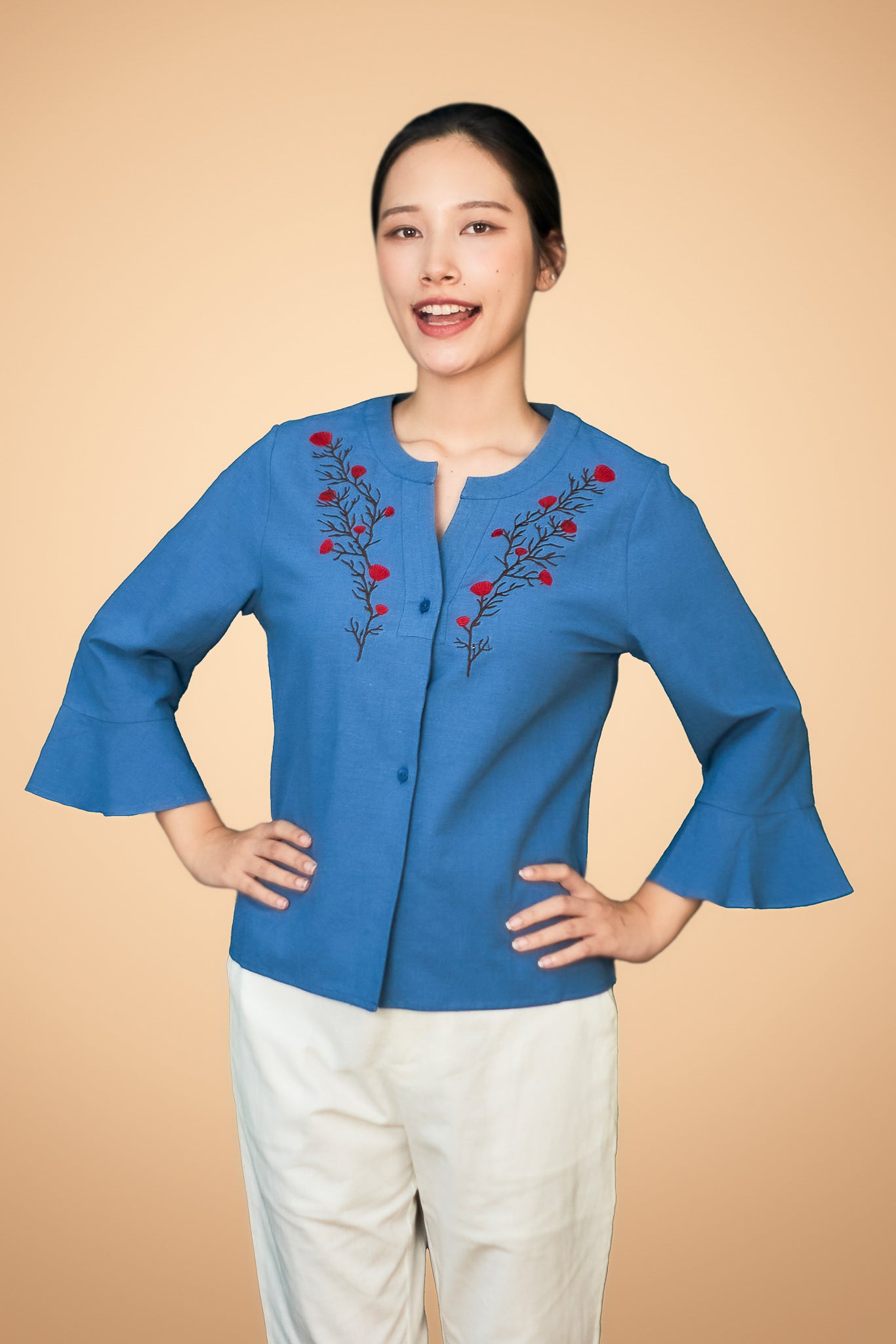 Embroidered 3/4 Sleeve Top