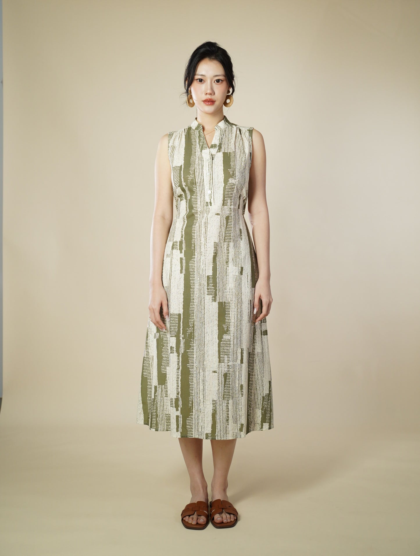 Printed Sleeveless Midi Dress