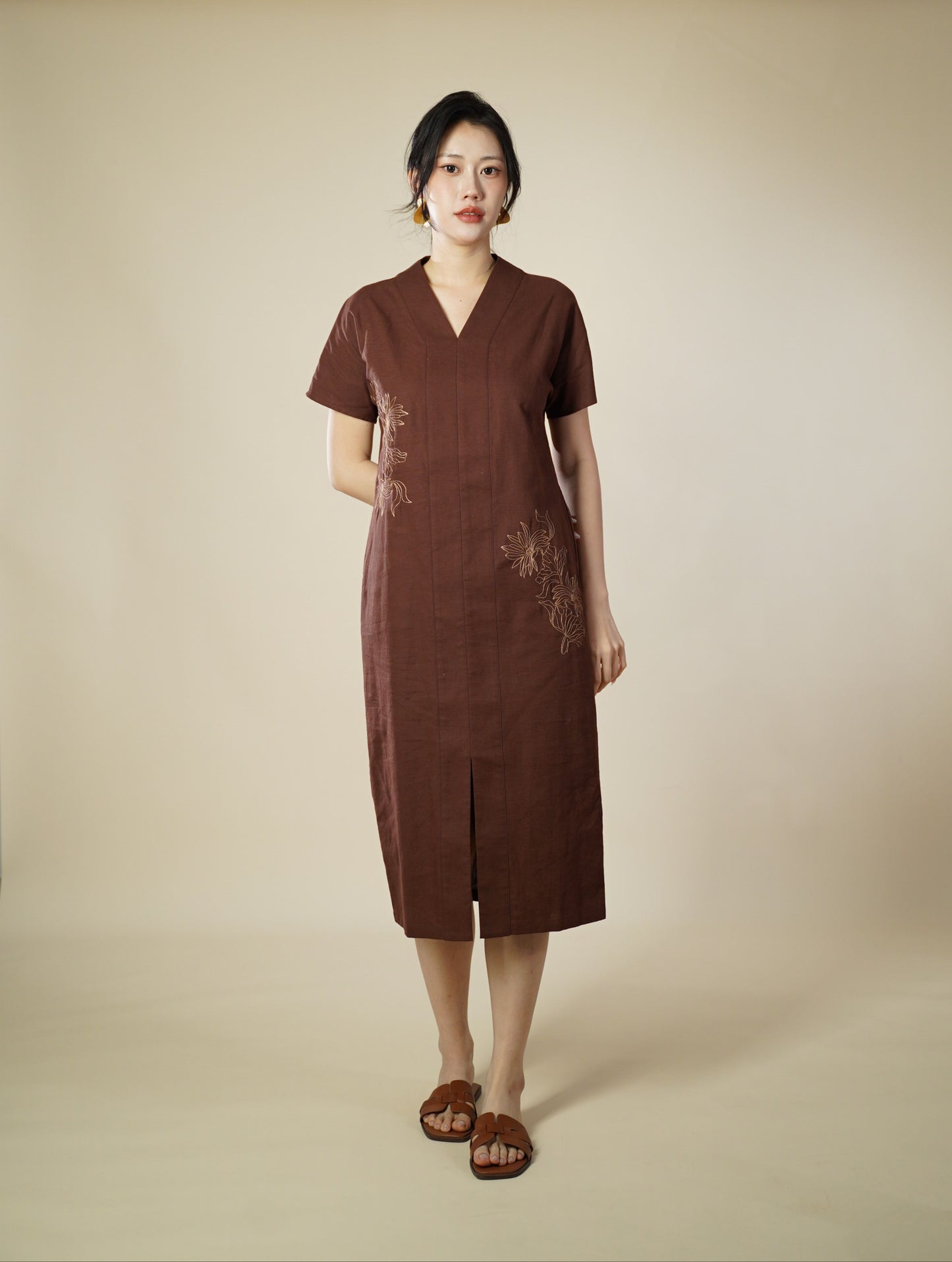 Embroidered Capped Sleeve Midi Dress