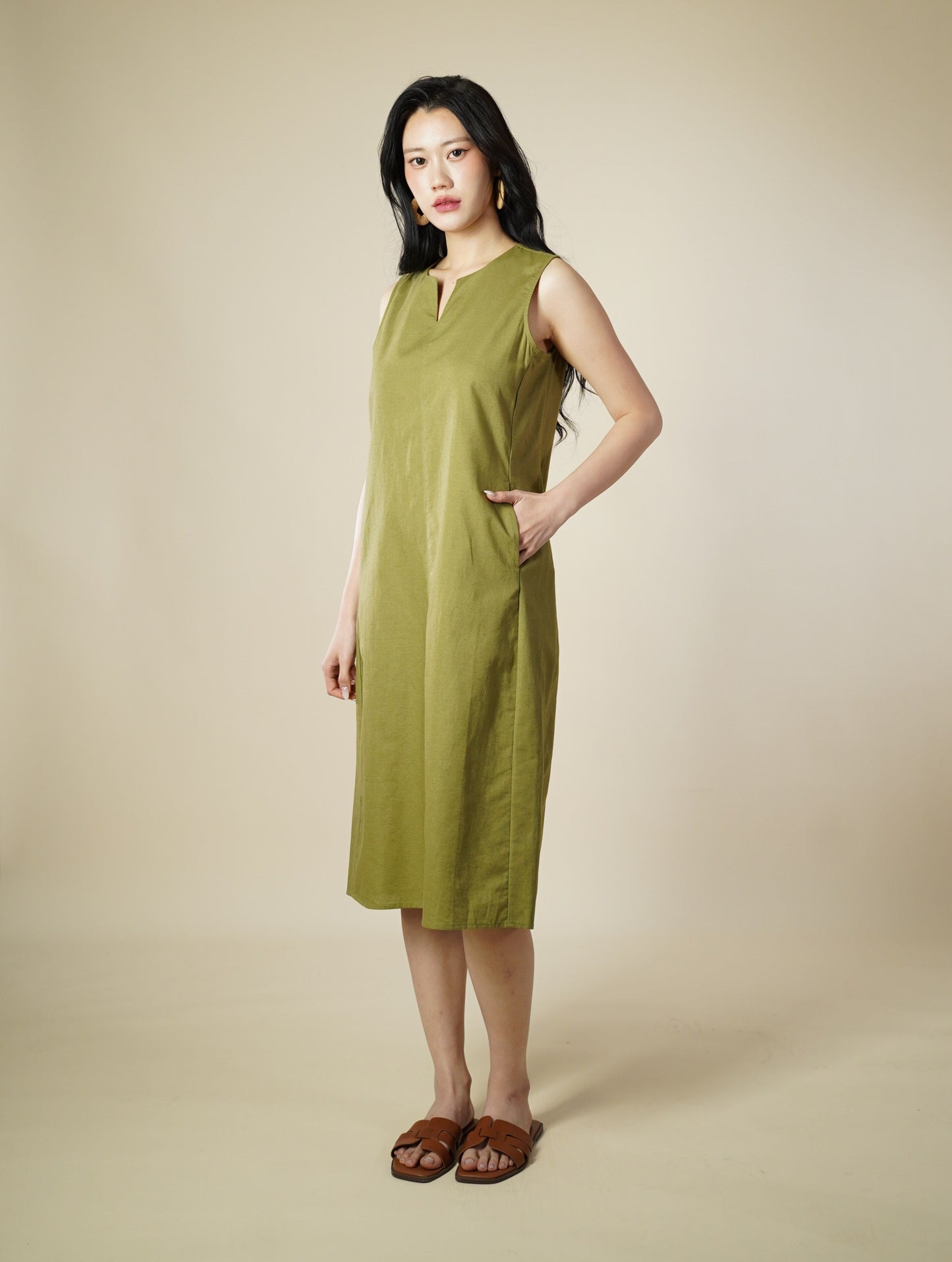 Sleeveless Midi Dress