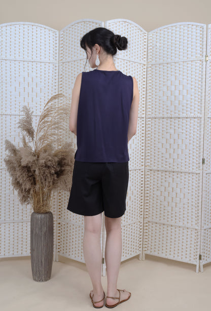 Sleeveless Top With Trims