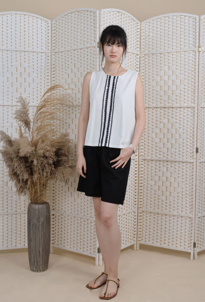 Sleeveless Top With Trims