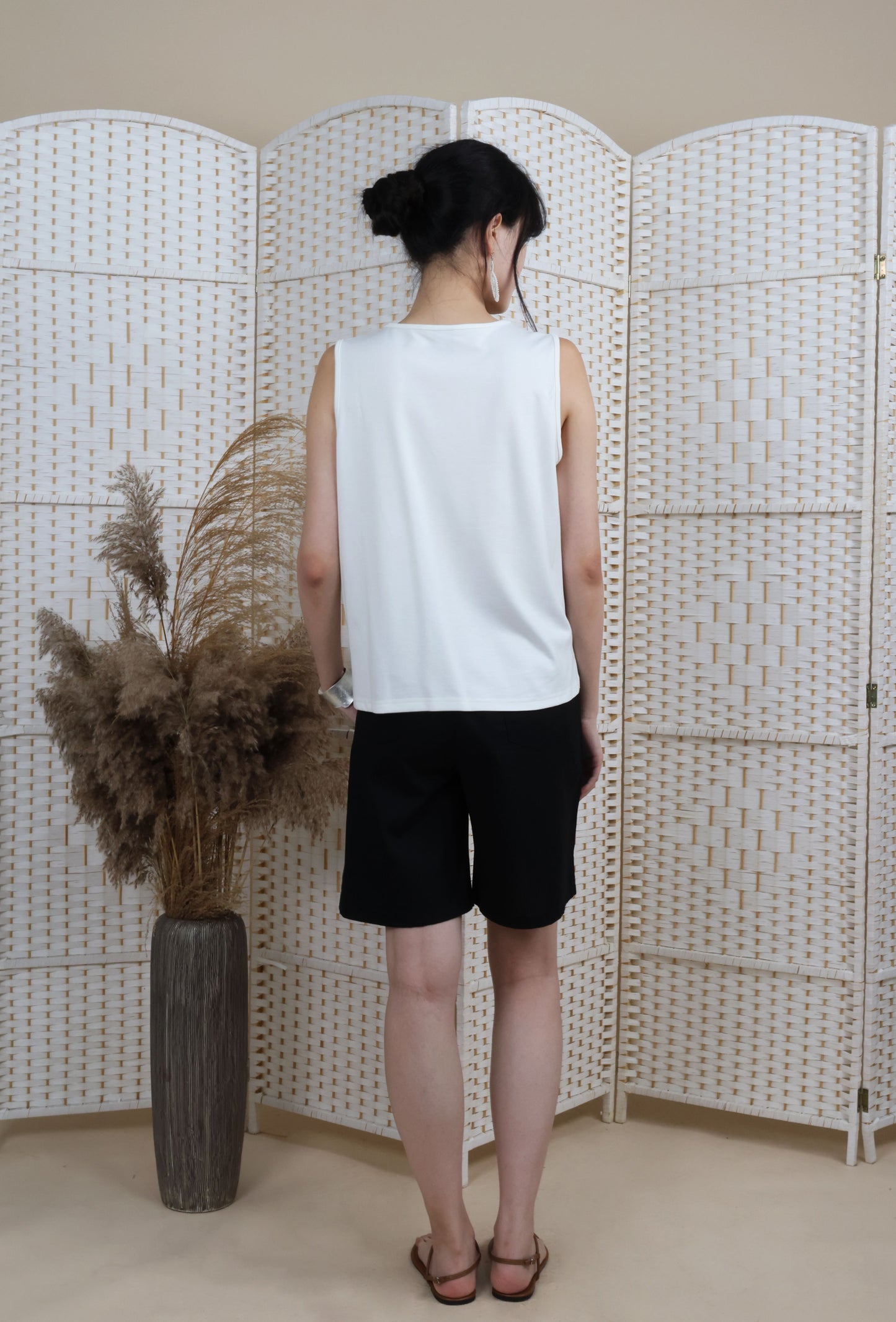 Sleeveless Top With Trims