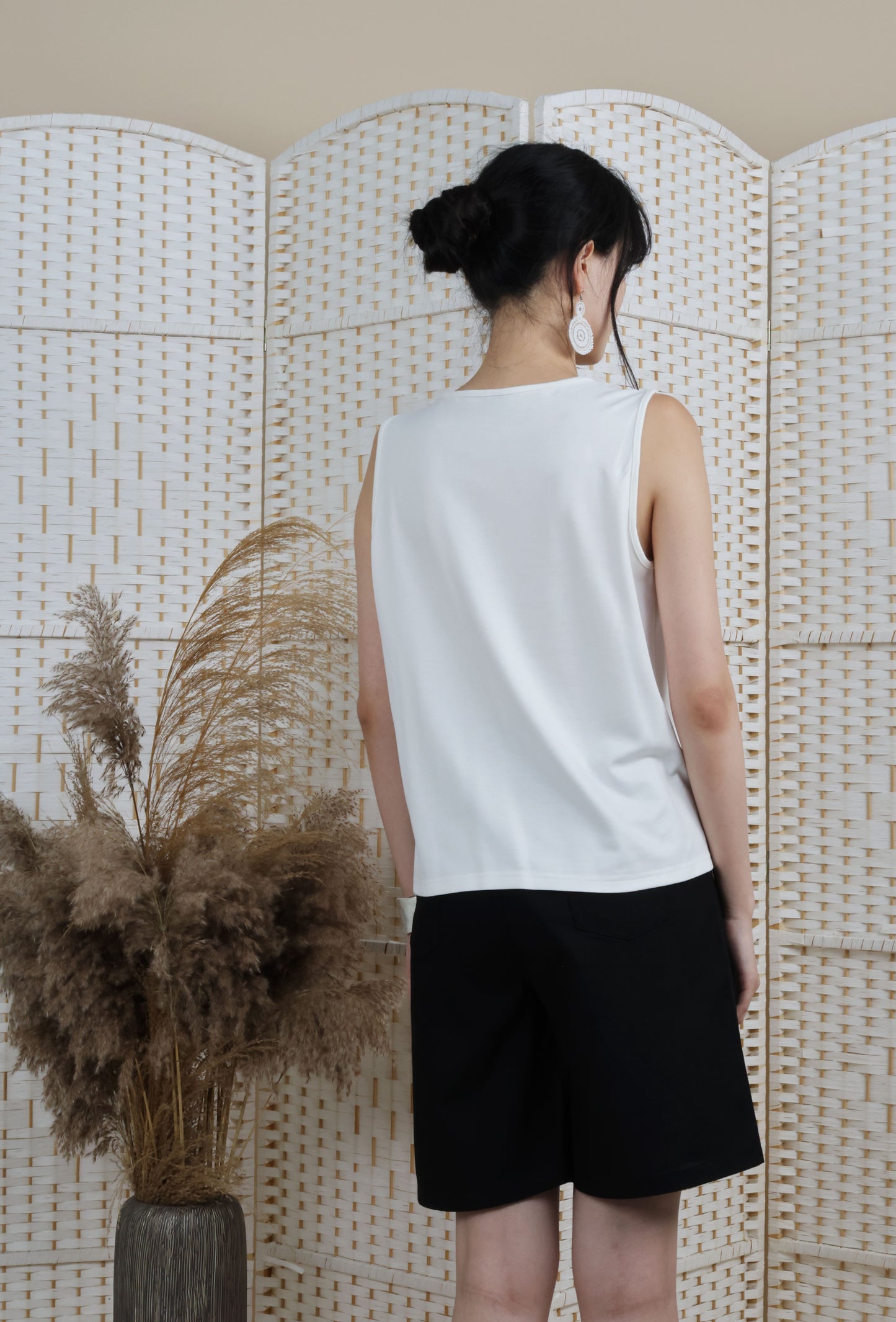 Sleeveless Top With Trims