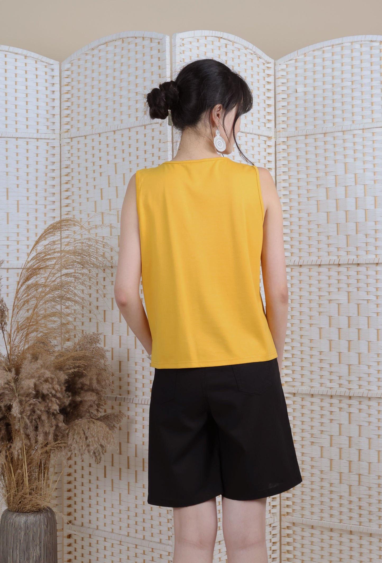 Sleeveless Top With Trims