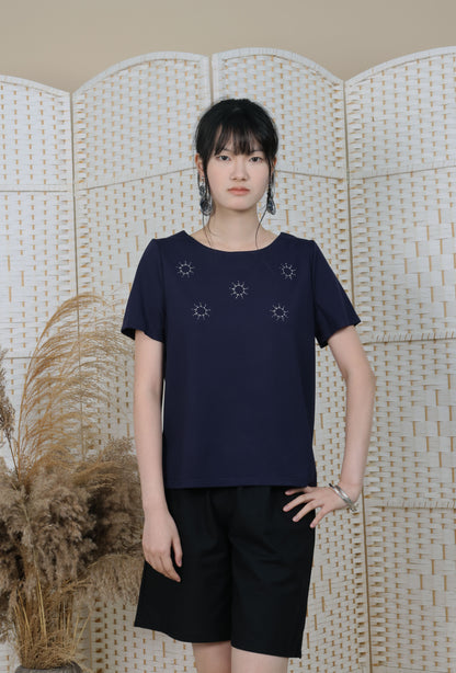 Round Neck Blouse With Iron On Crystal