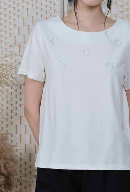 Round Neck Blouse With Iron On Crystal