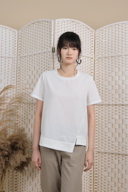 Asymmetrical Hemline Blouse With Rib