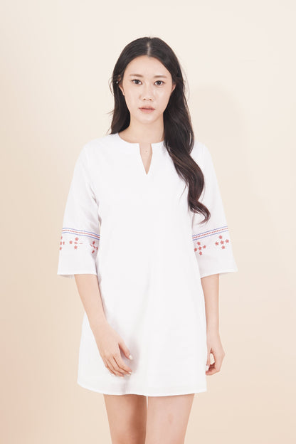 Embroidered 3/4 Sleeve Short Dress