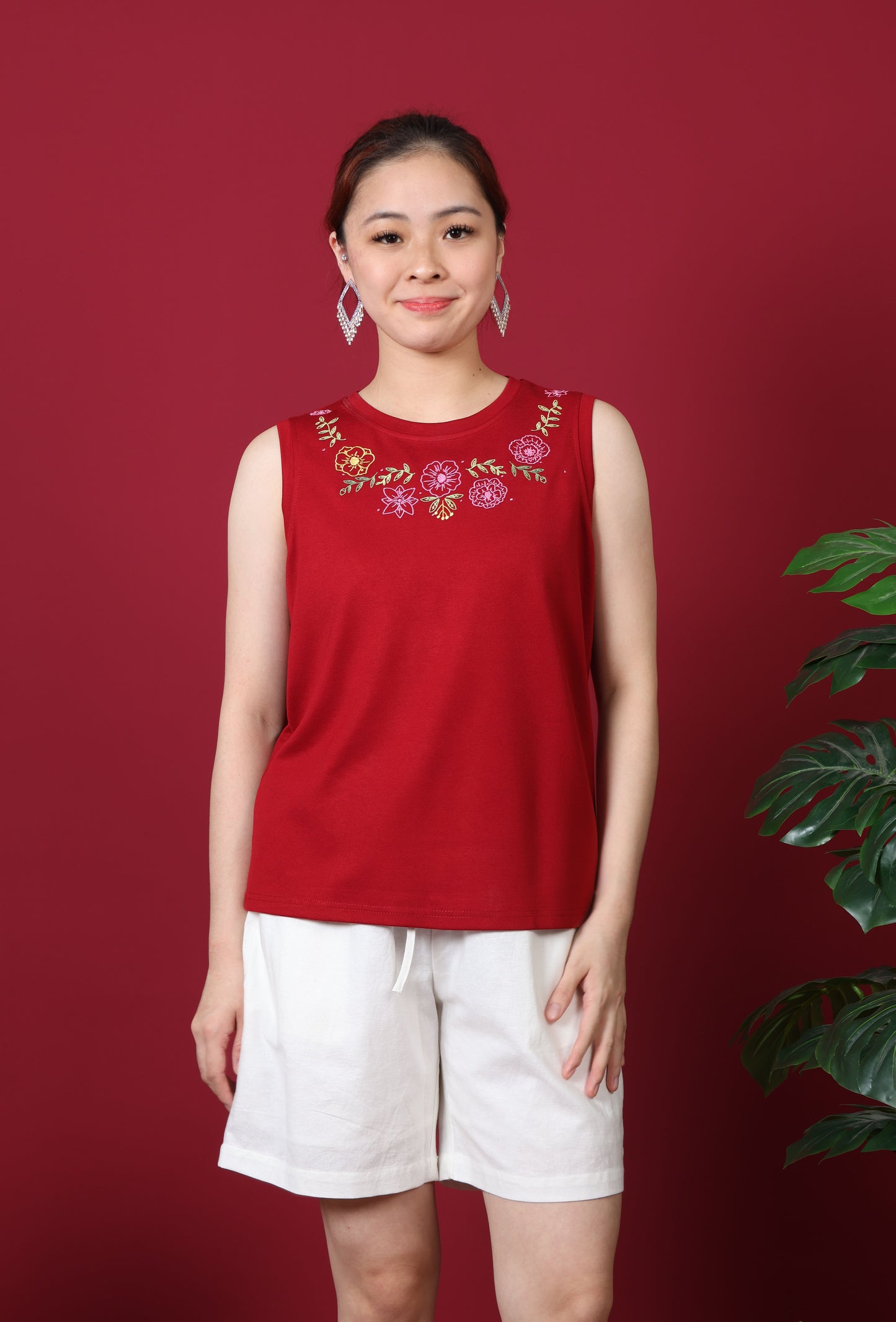 Neckline Floral Embroidery Sleeveless Top