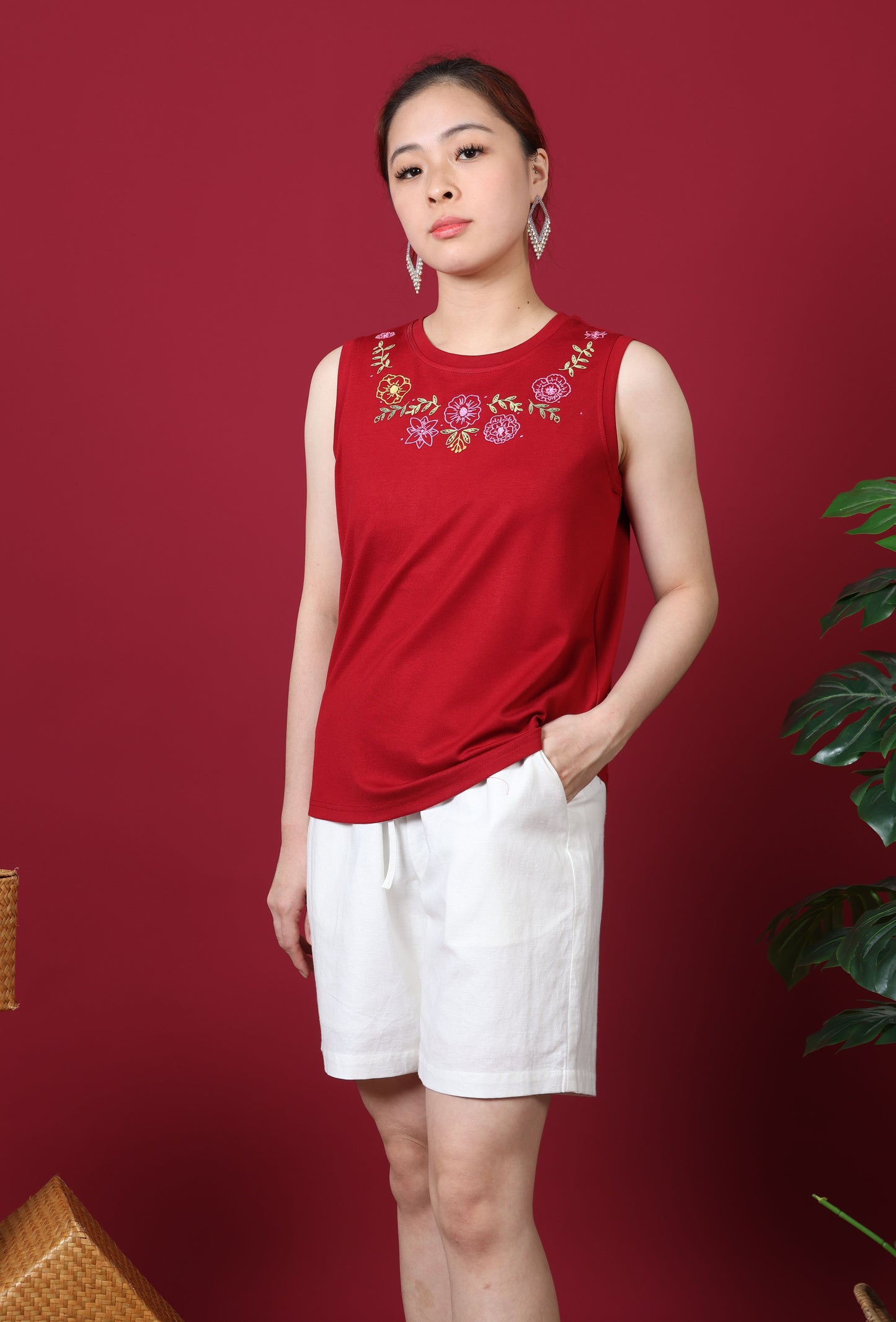 Neckline Floral Embroidery Sleeveless Top