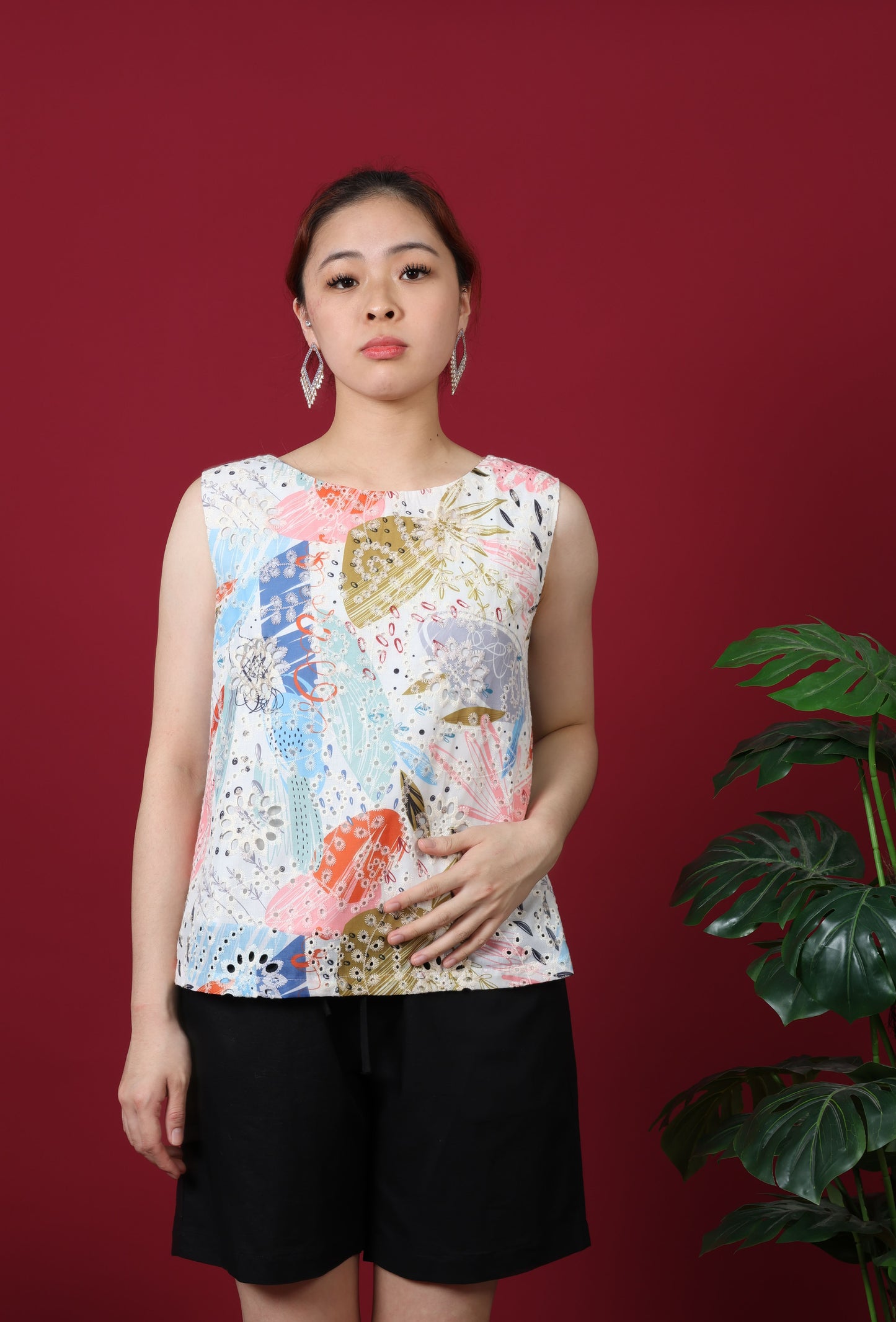 Boat Neck With Floral Print Sleeveless Top