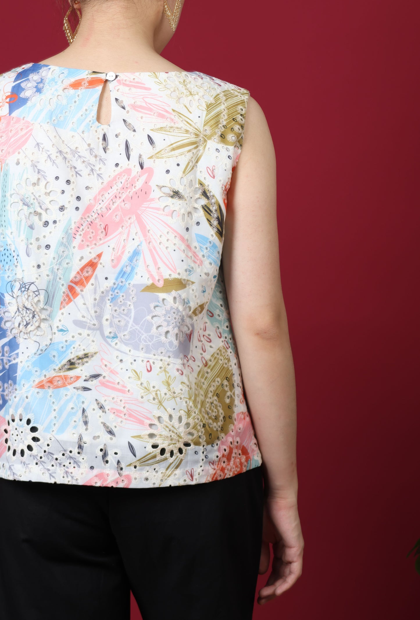Boat Neck With Floral Print Sleeveless Top