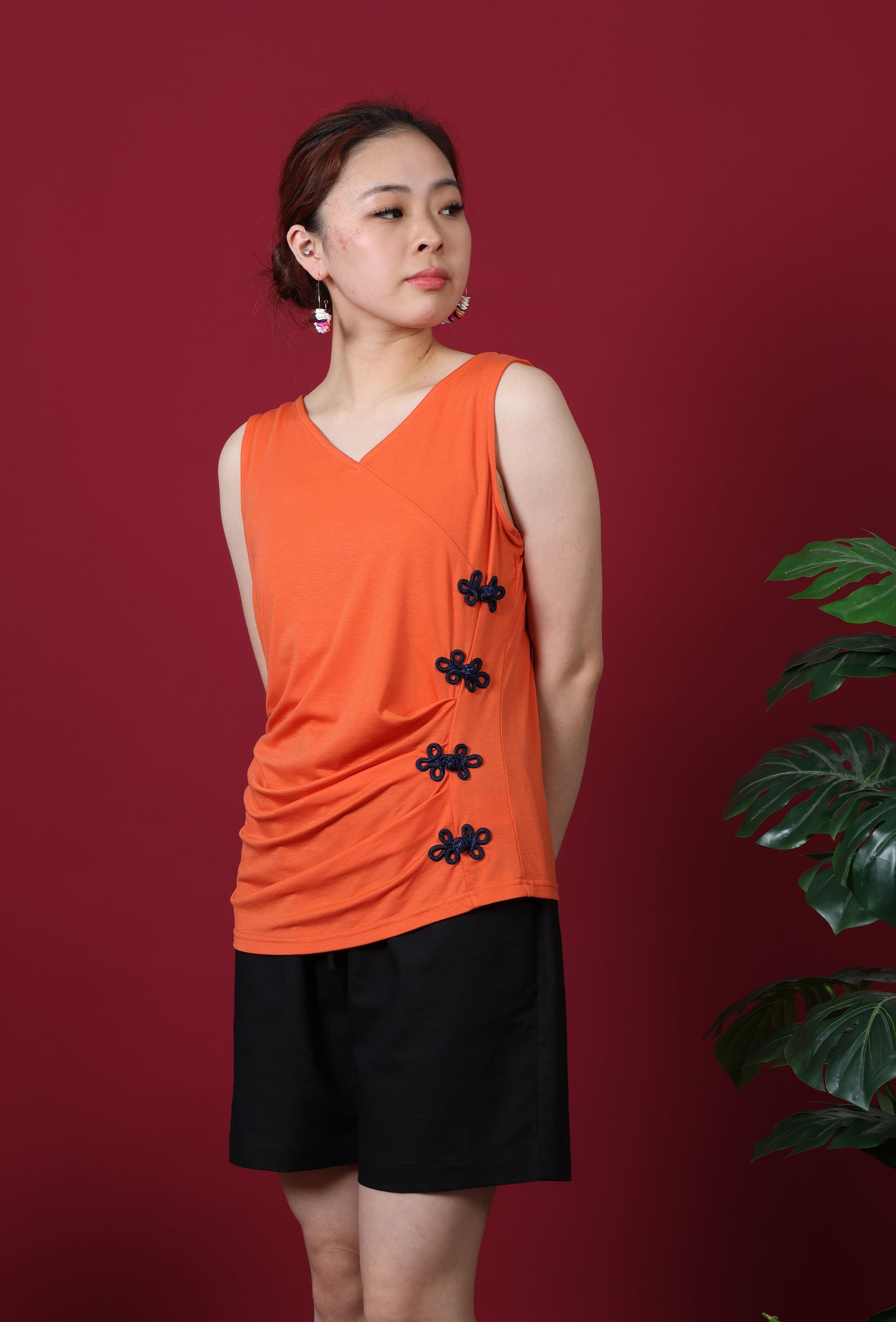 Sleeveless Chinese Button Top