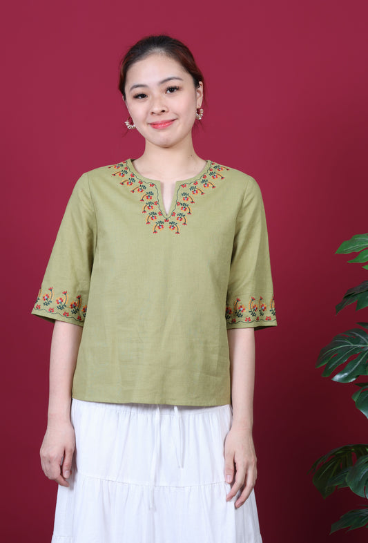Boat Neck With Floral Embroidery 3/4 Sleeve Top