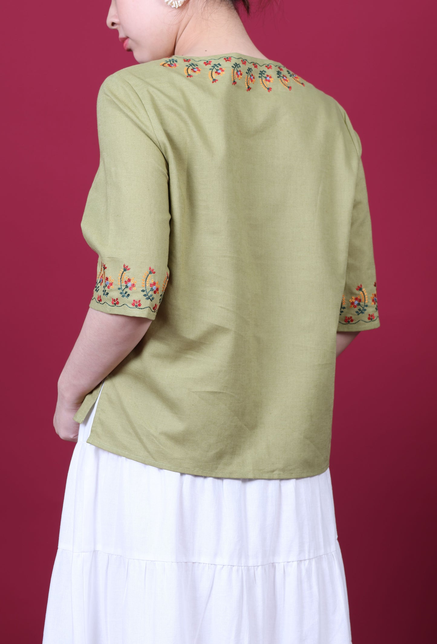 Boat Neck With Floral Embroidery 3/4 Sleeve Top