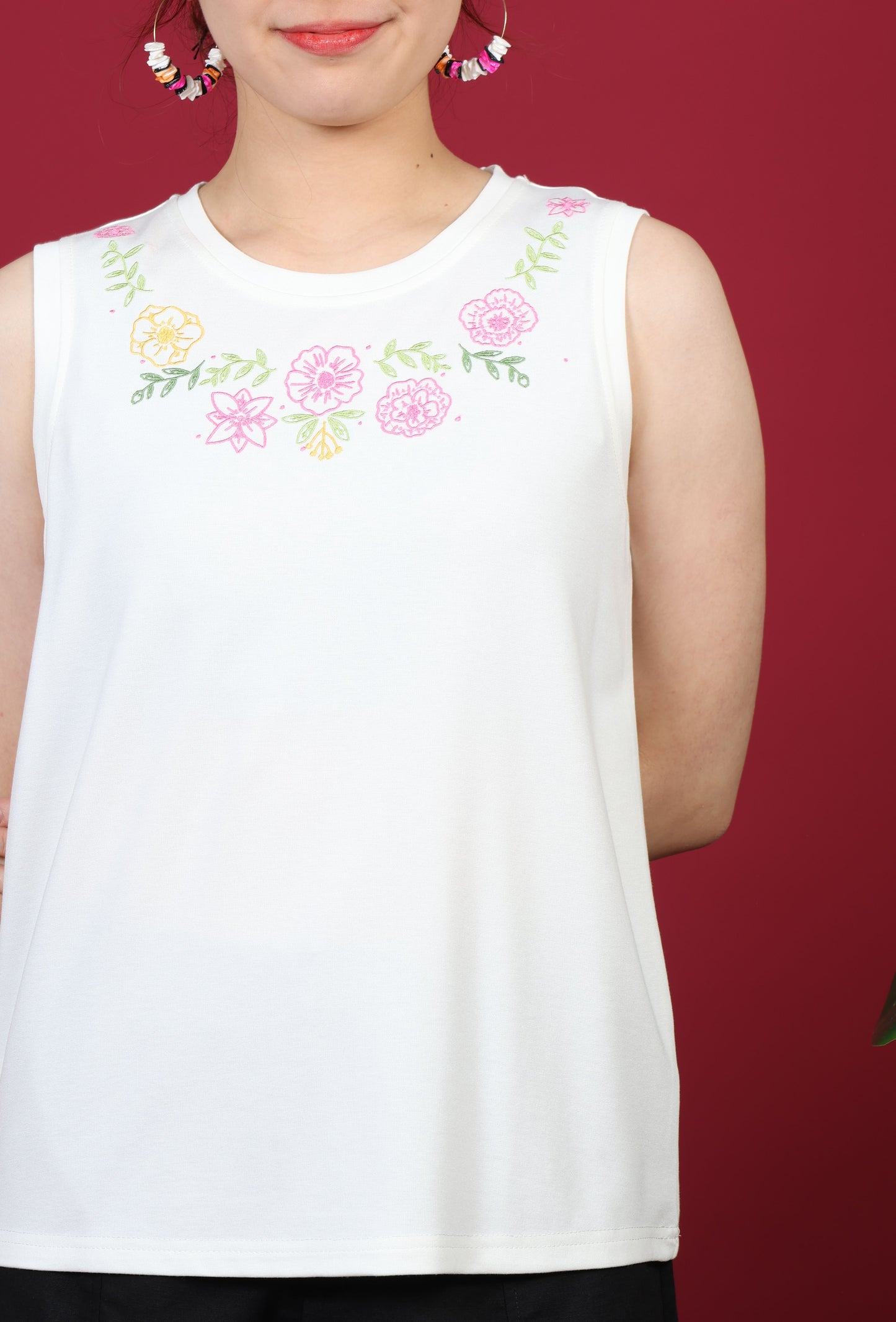 Neckline Floral Embroidery Sleeveless Top