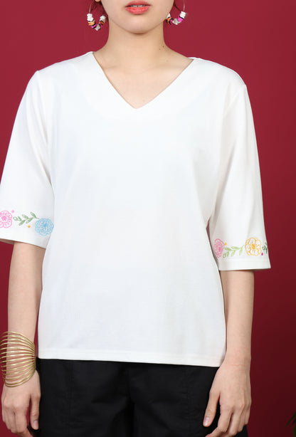 Floral Embroidery Sleeve Top
