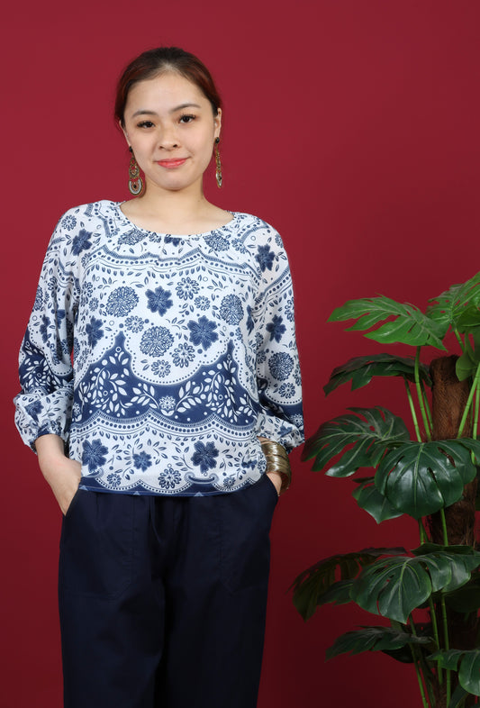 Floral Printed Gathered Neckline Long Sleeve Top