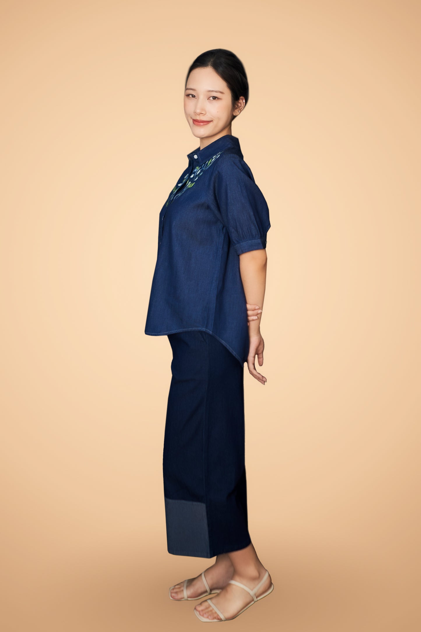 Embroidered Short Sleeve Top