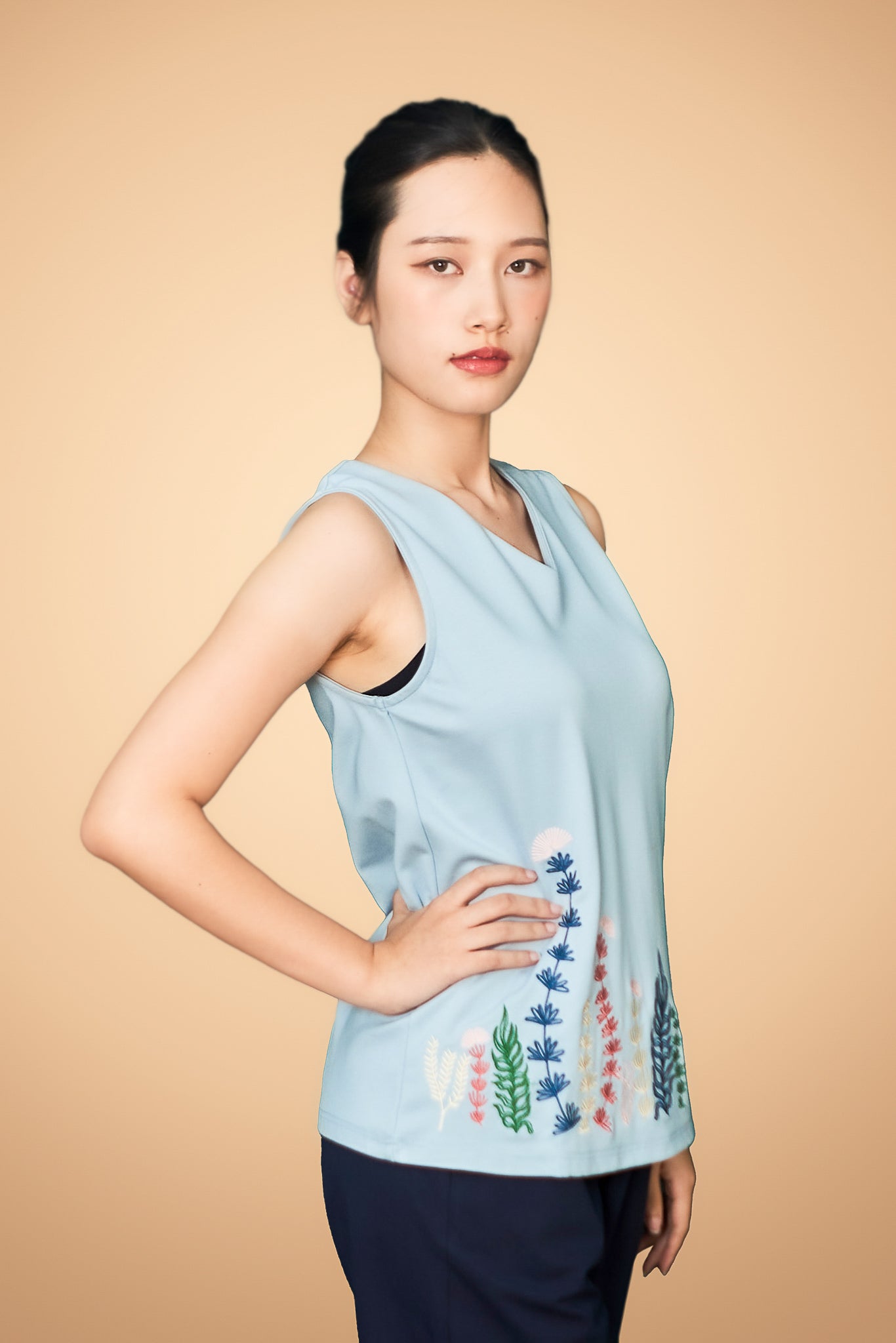 Embroidered Sleeveless V Neck Top